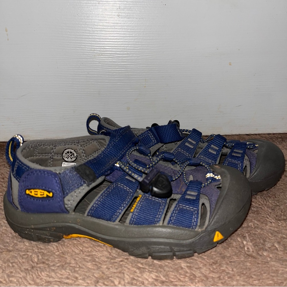Keen Boys Sandals Size 1